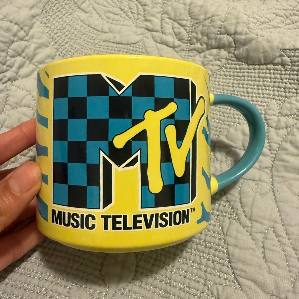 ZAK MTV viral yellow 16oz ceramic mug